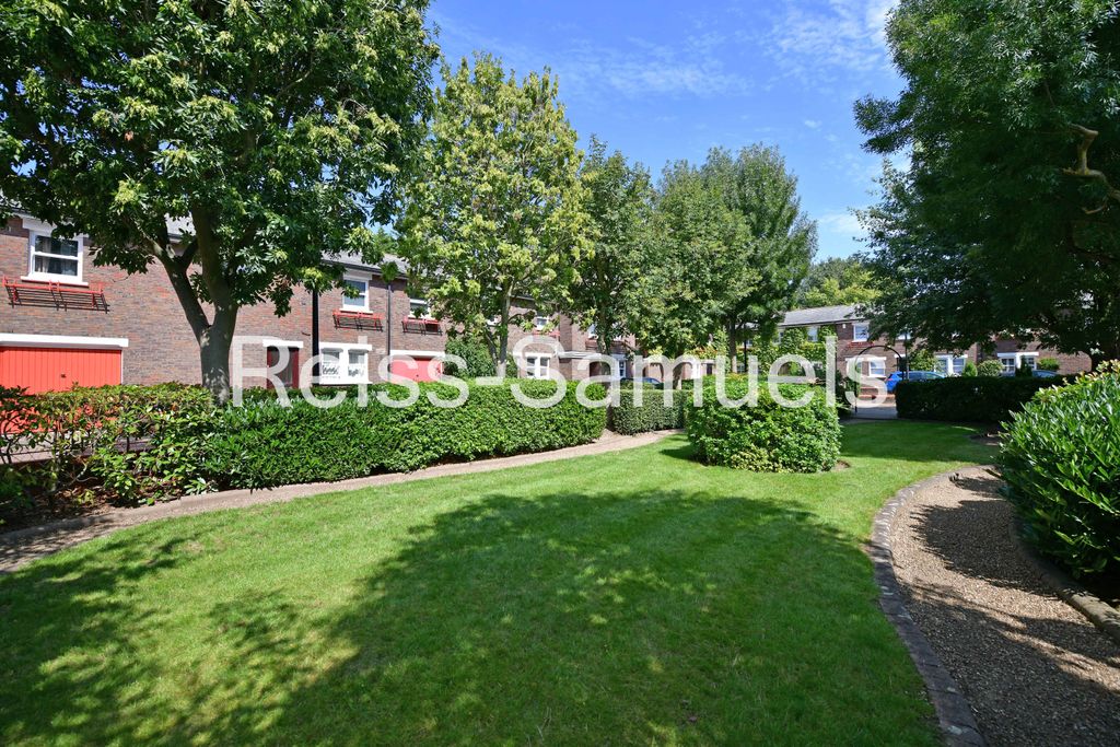 Property photo 3 of 62