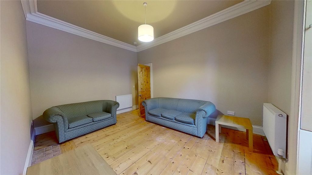 Property photo 3 of 10 Photo 3