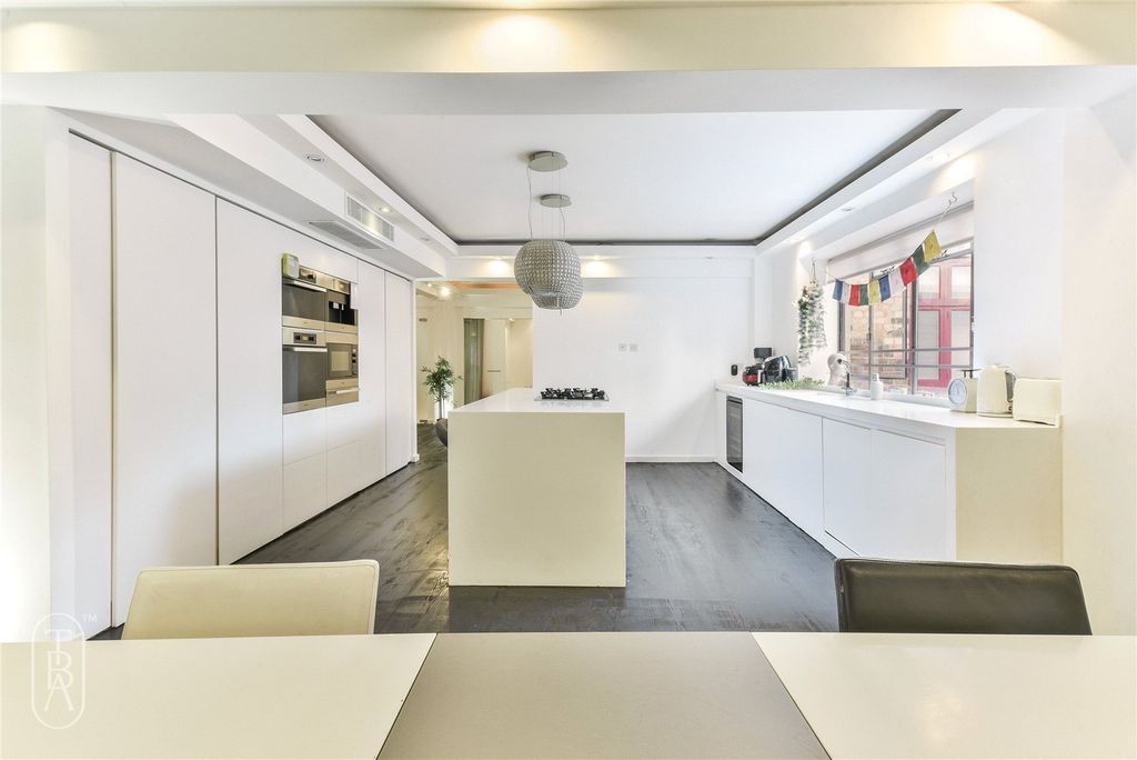 Property photo 3 of 24 Picture No. 31