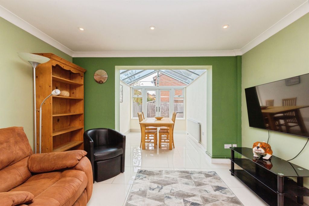 Property photo 3 of 13