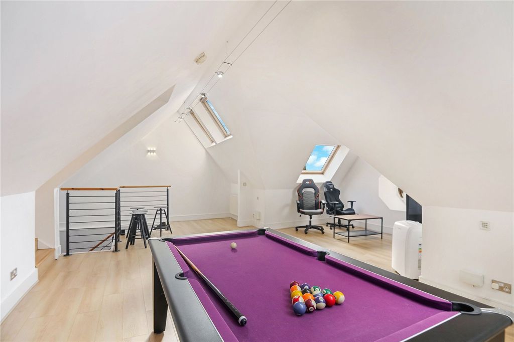 Property photo 1 of 23 Picture No. 07