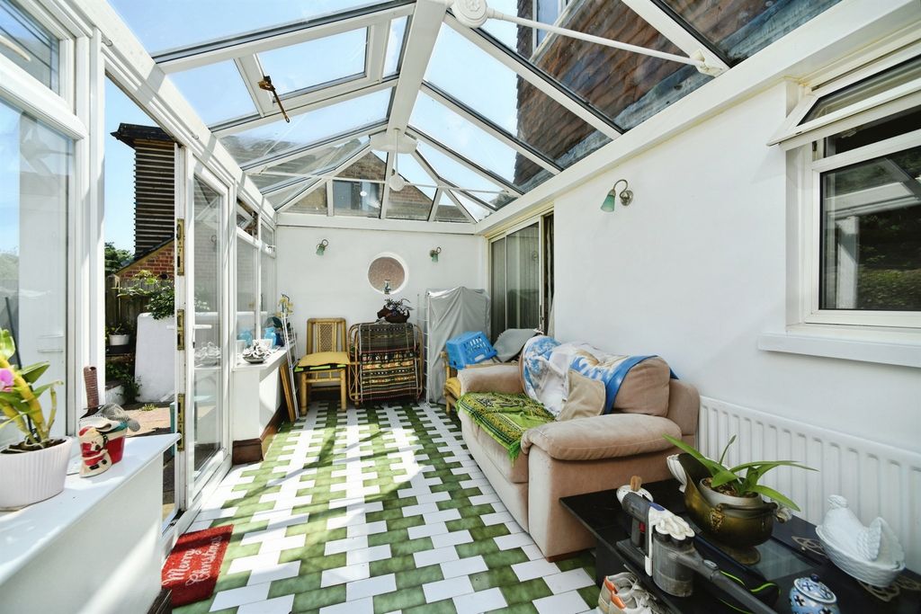 Property photo 3 of 17