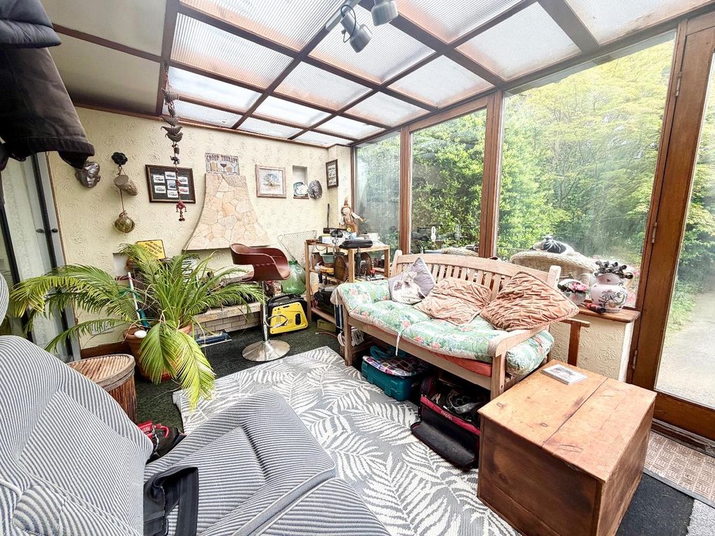 Property photo 2 of 9 Garden Room