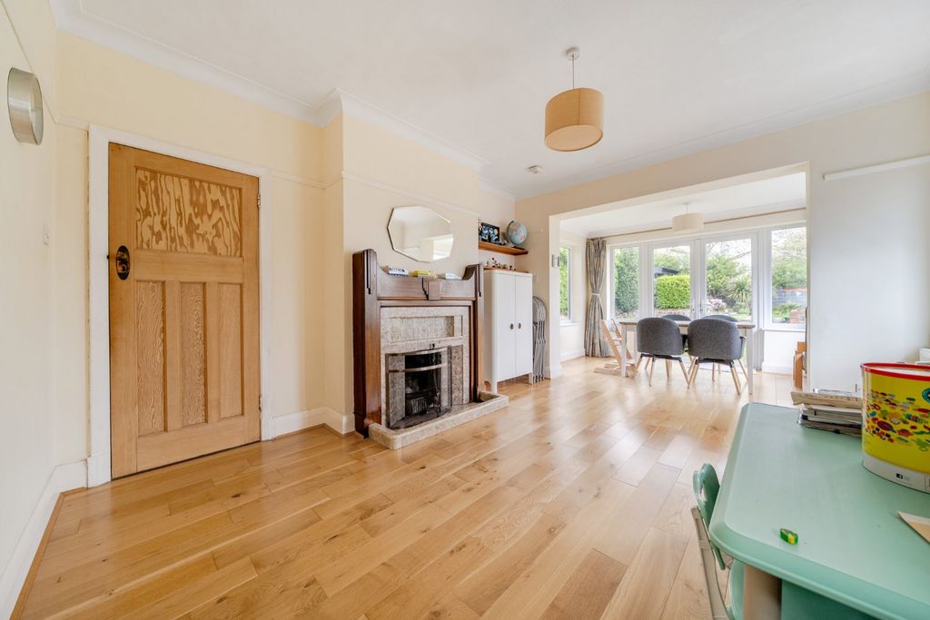 Property photo 3 of 22 Picture 3