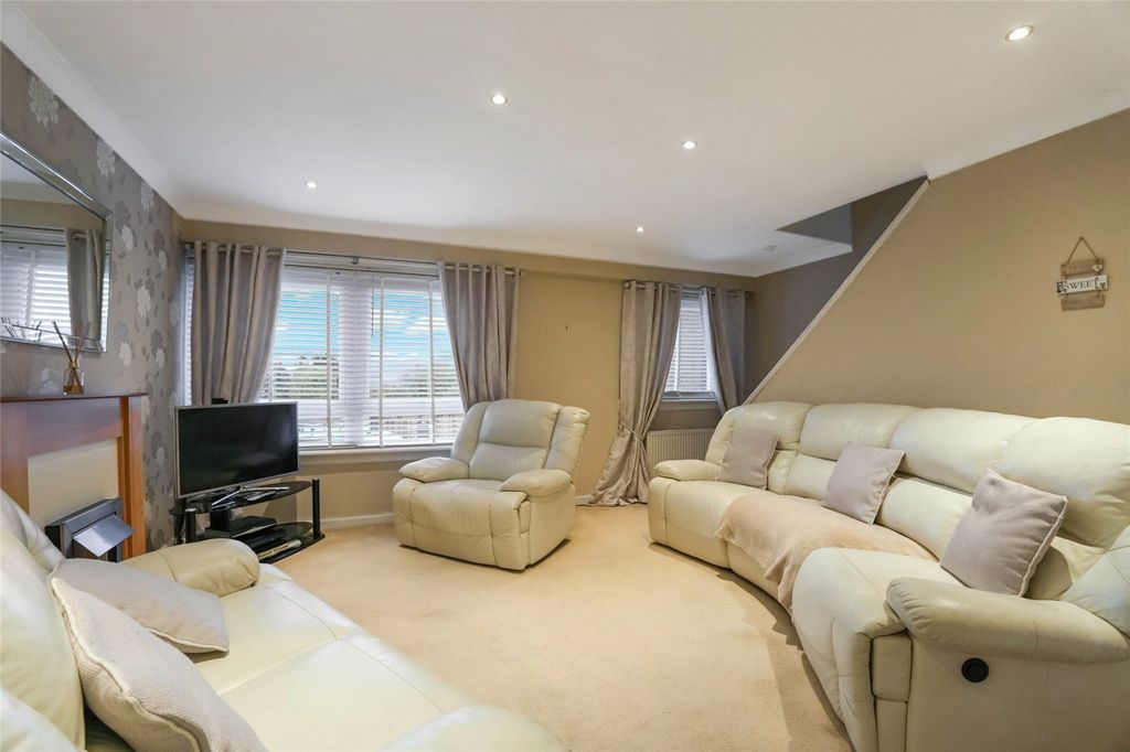 Property photo 2 of 14 Picture No. 02