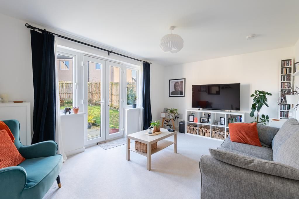 Property photo 3 of 27 Cup1447Seg Living Room.Jpg