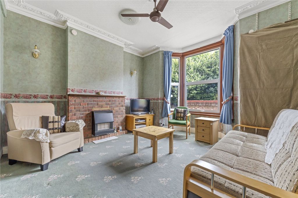 Property photo 2 of 12 Picture No. 02