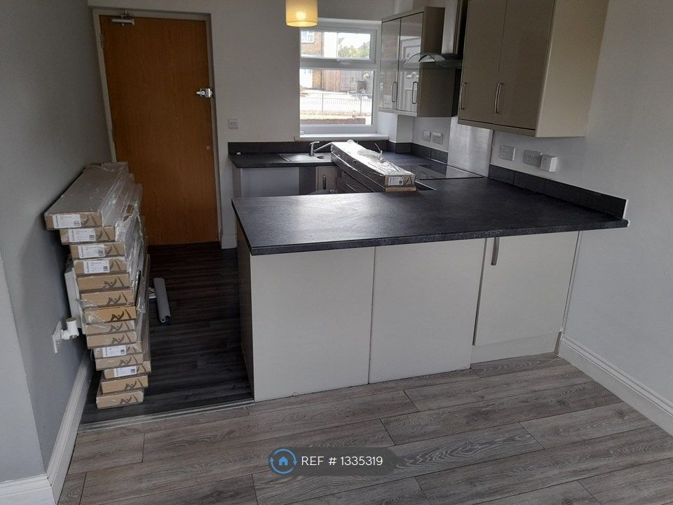 Property photo 2 of 15 Kitchen With Breakfast Bar