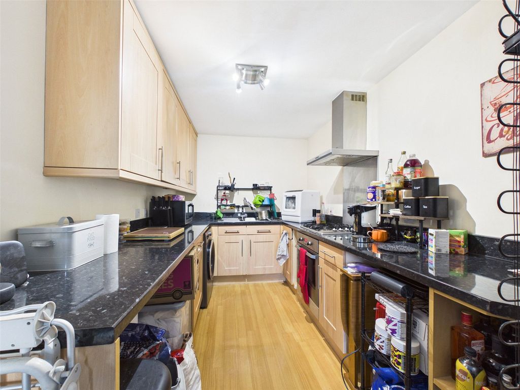 Property photo 3 of 9 Picture No. 11