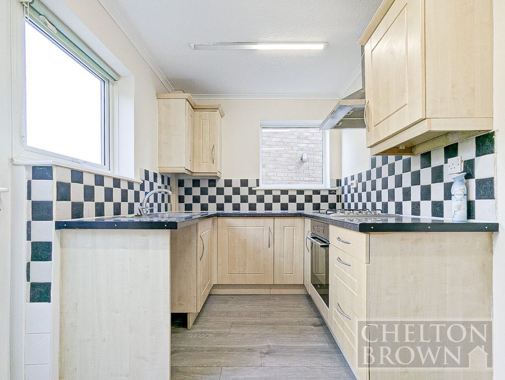 Property photo 2 of 21 Kitchen
