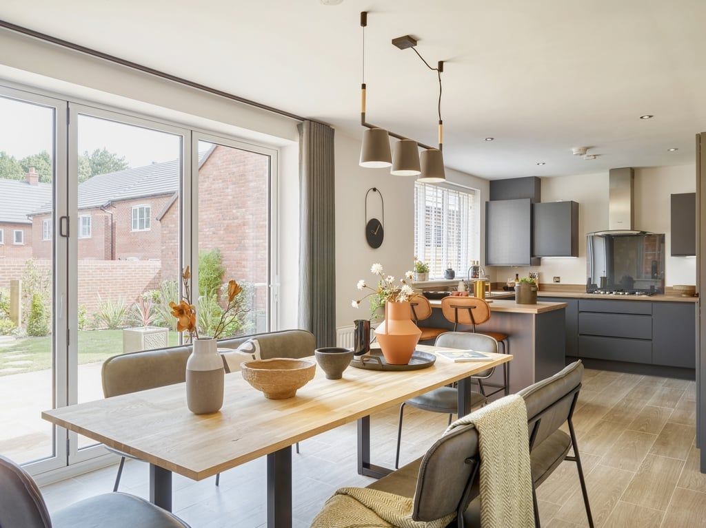 Property photo 2 of 11 Bovis Kidderminster Crescent Aspen85304
