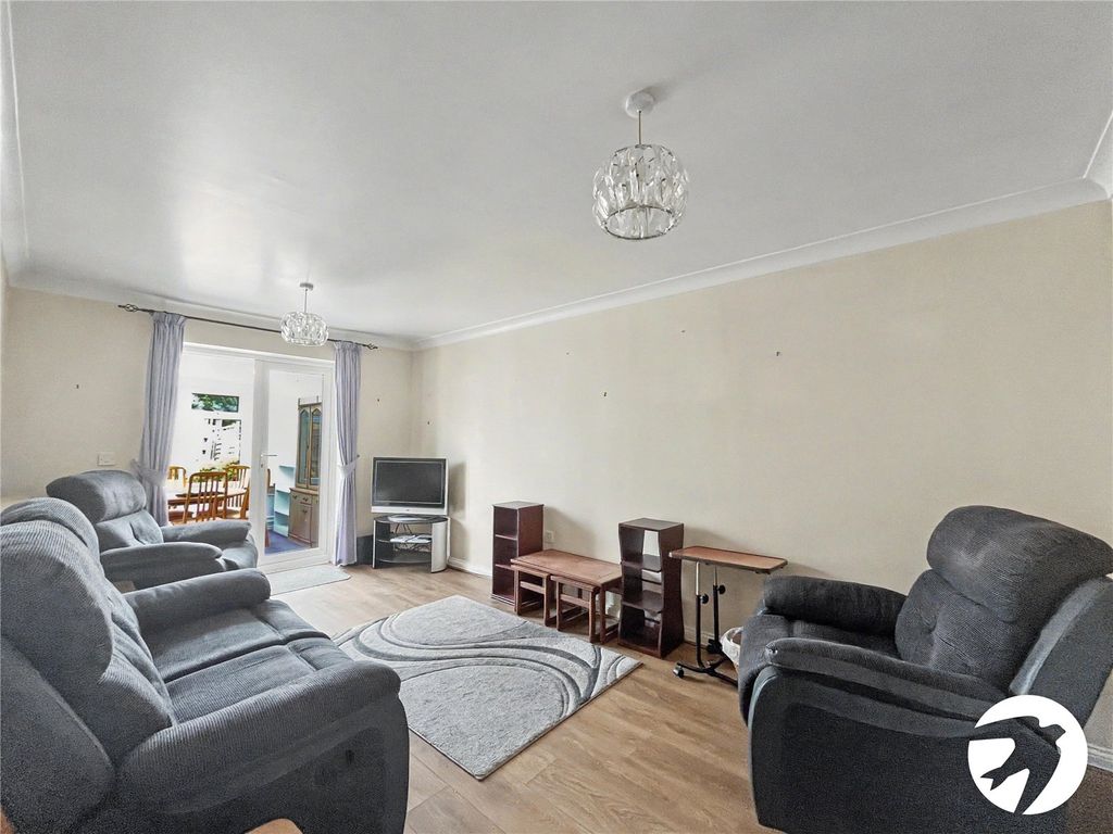 Property photo 2 of 16 Picture No. 20