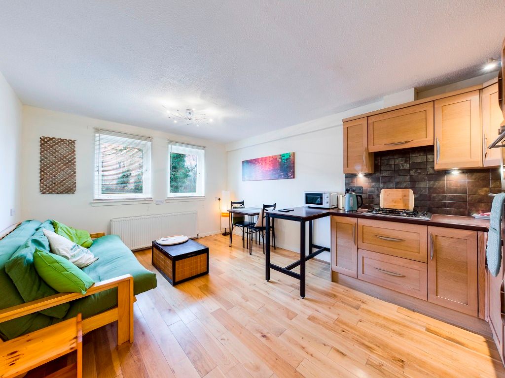 Property photo 2 of 9