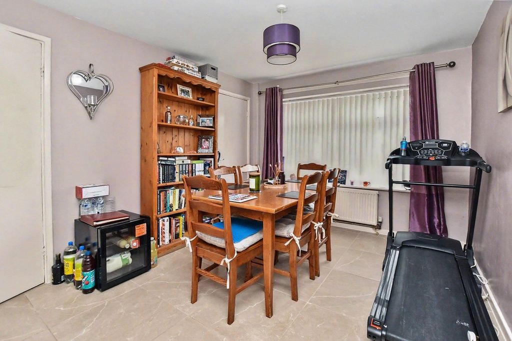 Property photo 3 of 22 Picture No. 31