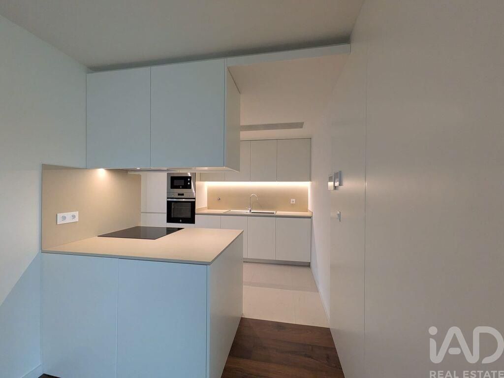 Property photo 1 of 27