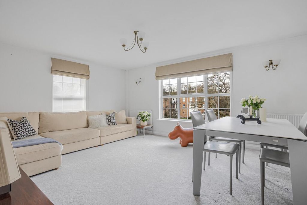 Property photo 3 of 26 18_71487.Jpg