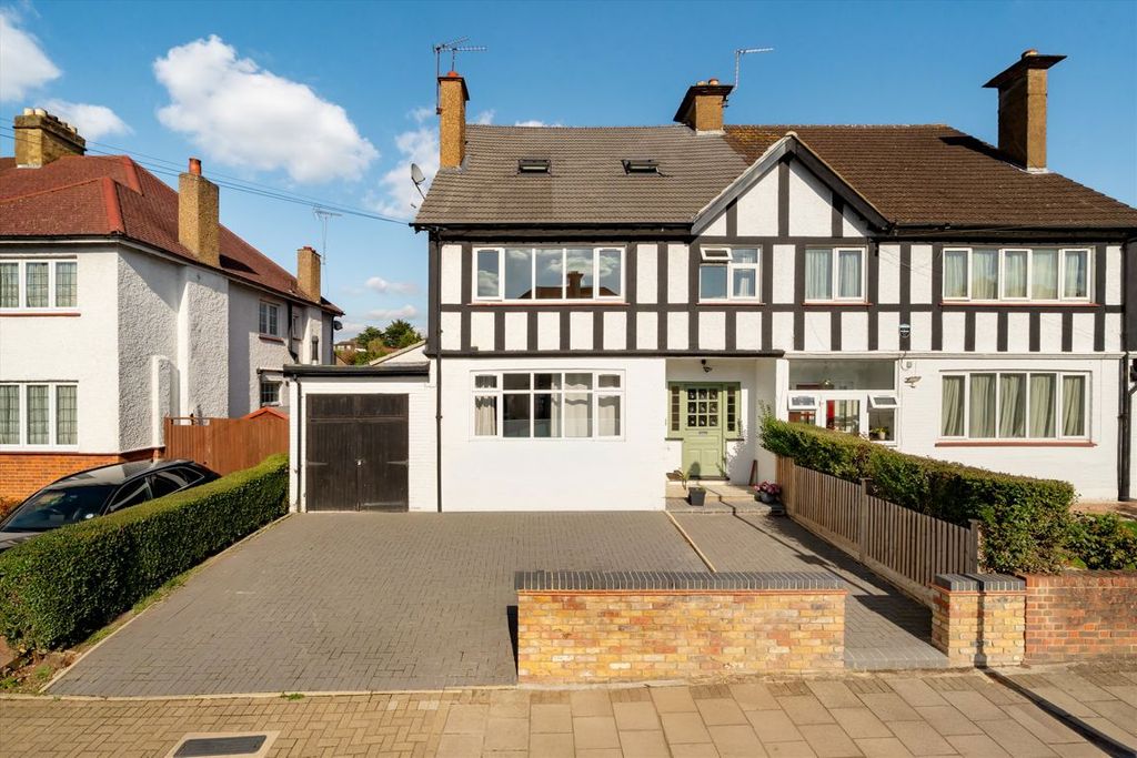 Property photo 1 of 5