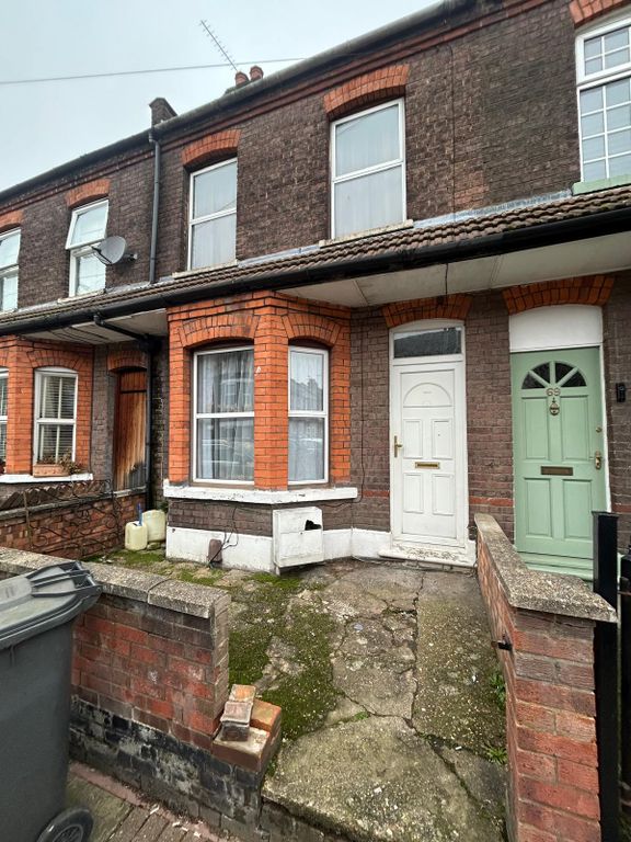 Property photo 1 of 8