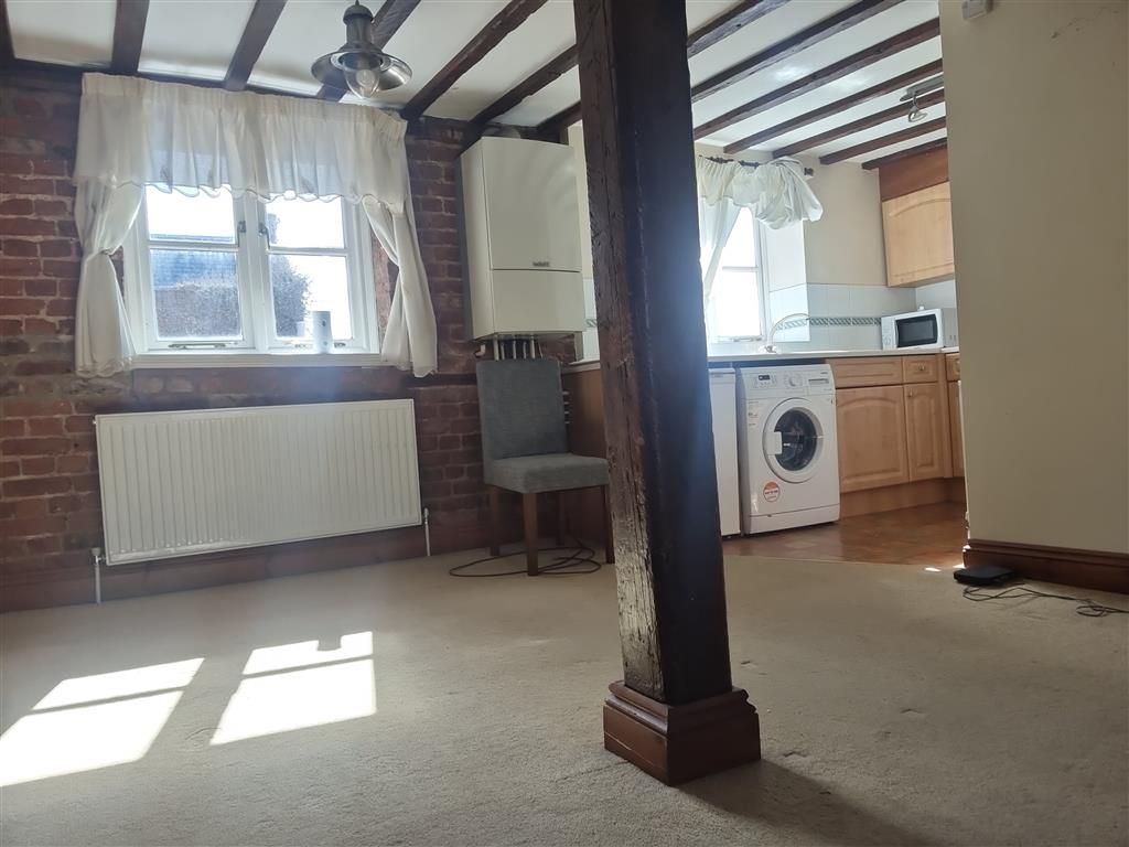 Property photo 1 of 6 Living Room