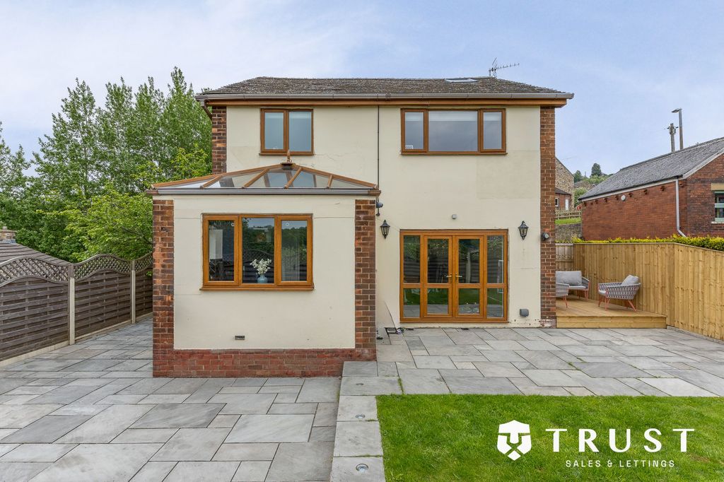 Property photo 1 of 50