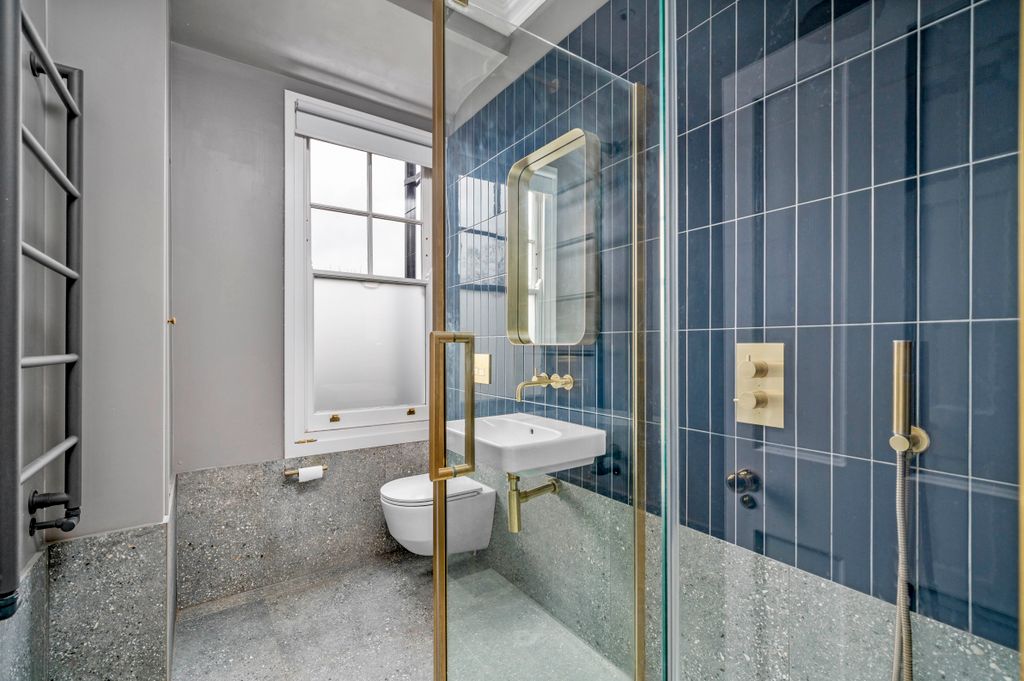 Property photo 2 of 12 Image