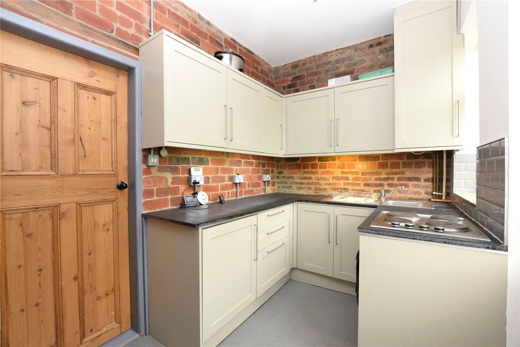 Property photo 3 of 10 Picture No. 07