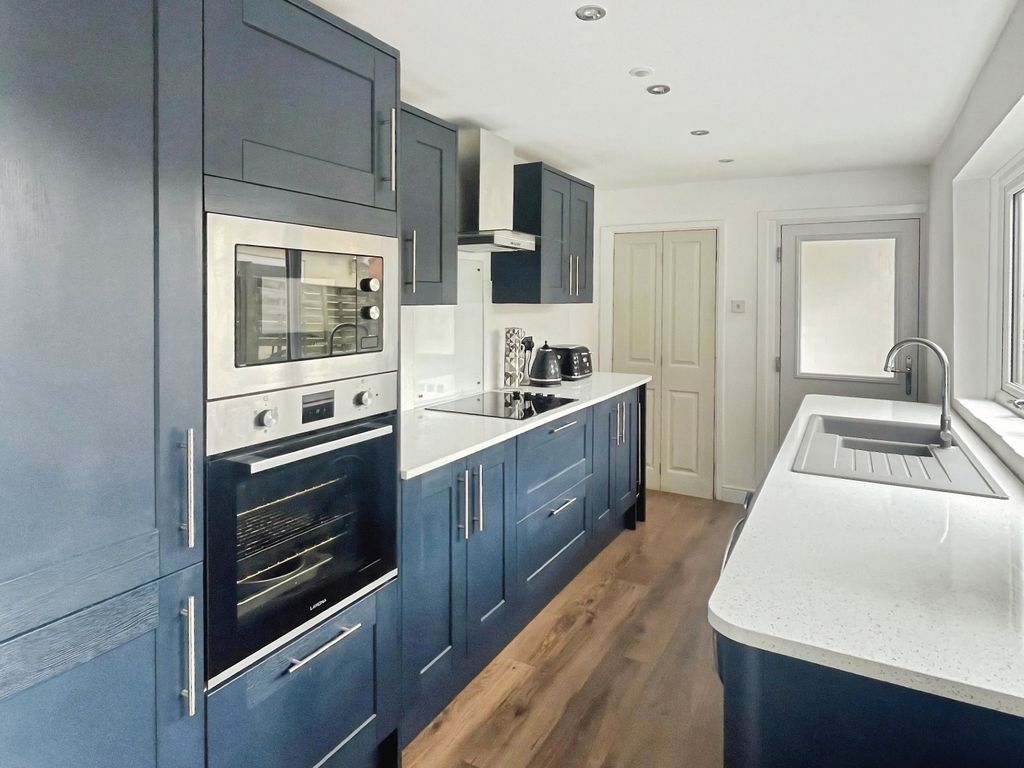 Property photo 2 of 12 1Bdf130E-1618Dcd2-646B-457F-9001-Da4381Fbcc78