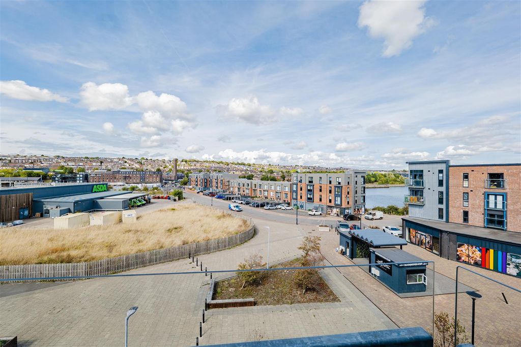 Property photo 1 of 15 P1377201.Jpg