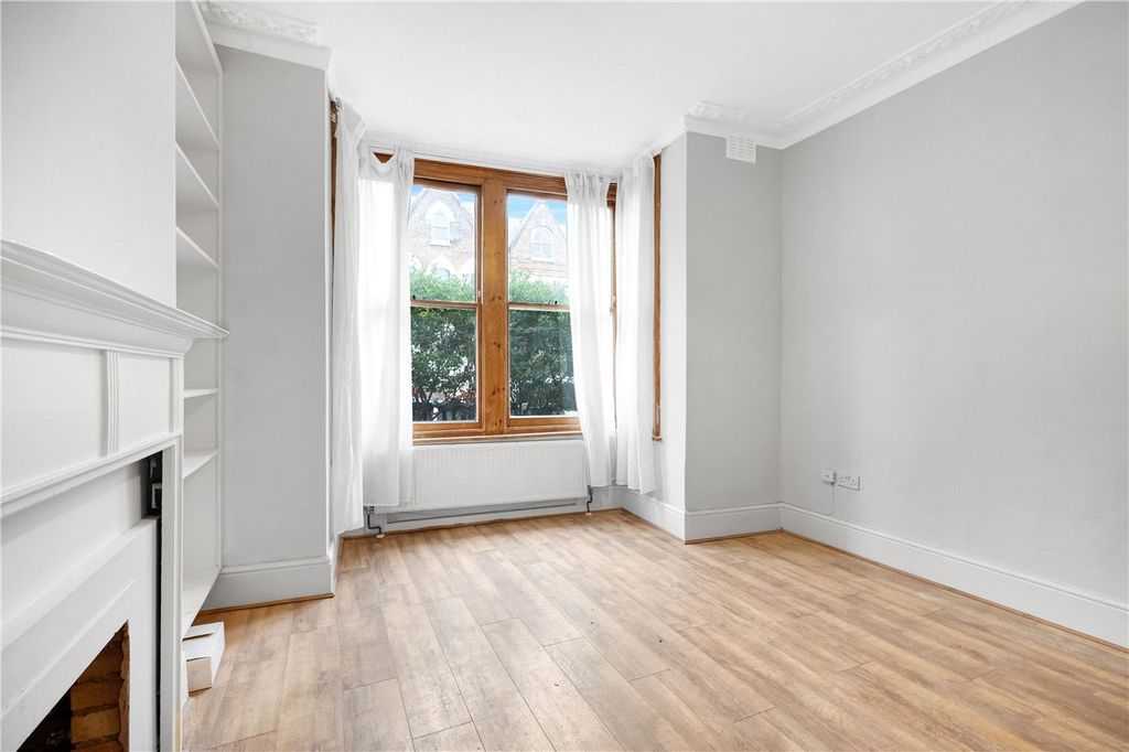 Property photo 2 of 9 Reception