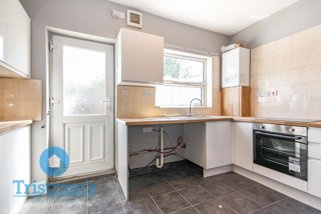 Property photo 2 of 10 Img_2868