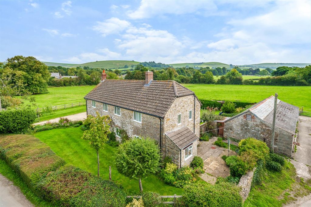 Property photo 1 of 22 64Df56d04d36B-1023113 (1)E.Jpg