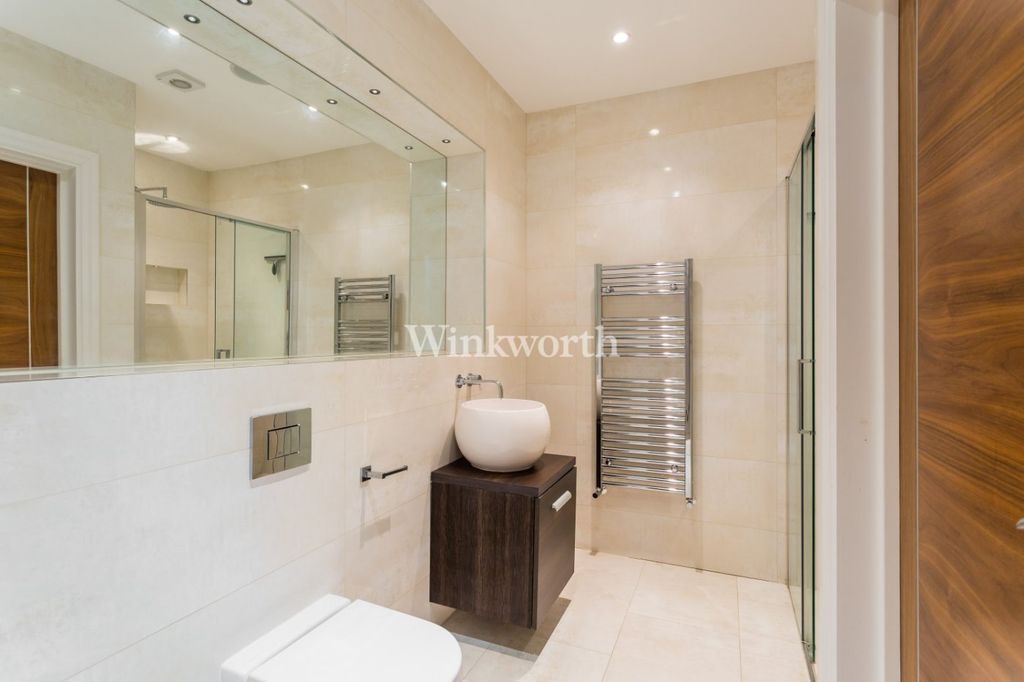 Additional image 10 of 2 bed flat for saleBayview House, 20 Uplands Park Road, Enfield EN2