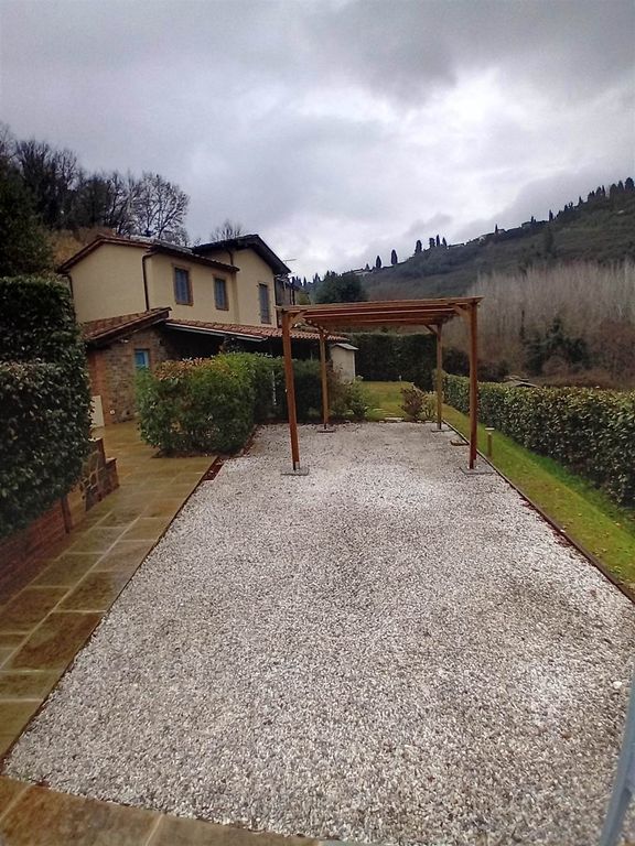 Property photo 2 of 30