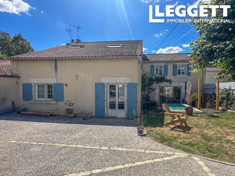 Property photo 2 of 10
