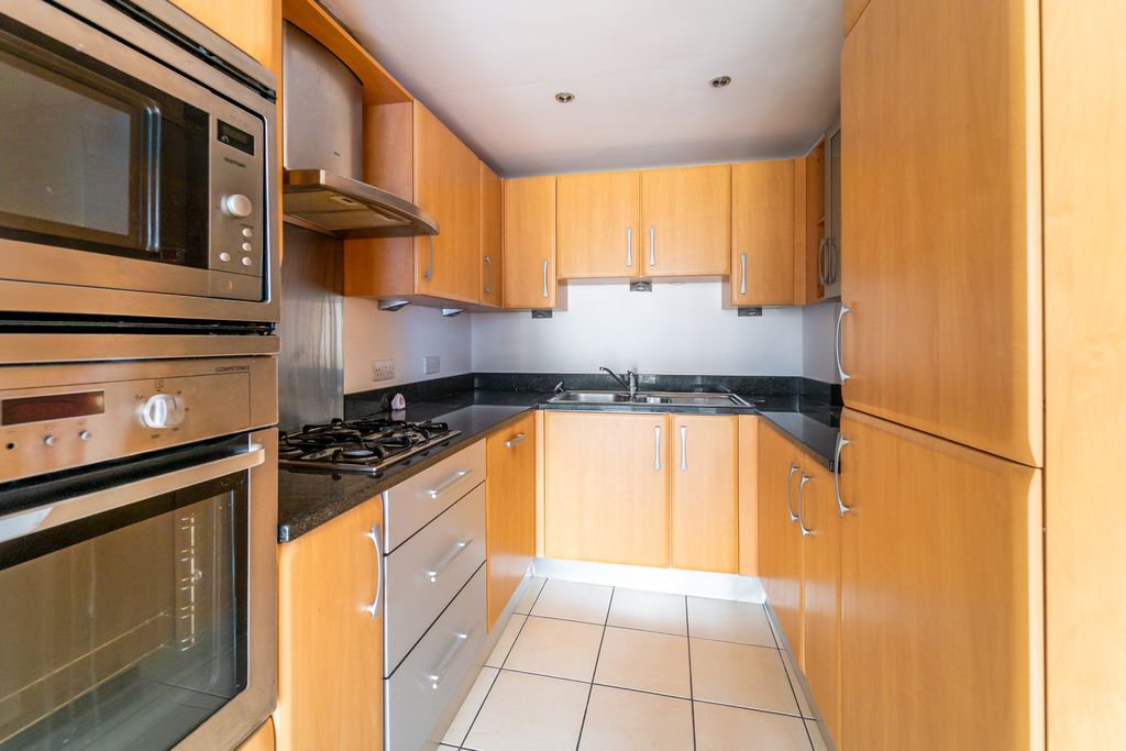 Property photo 3 of 4