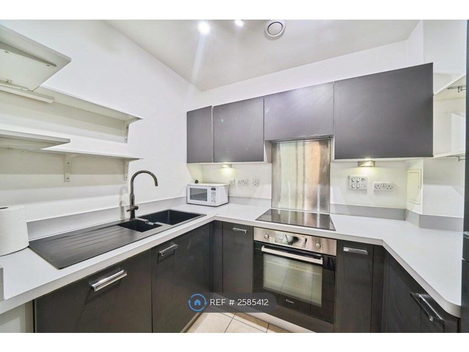 Property photo 3 of 8