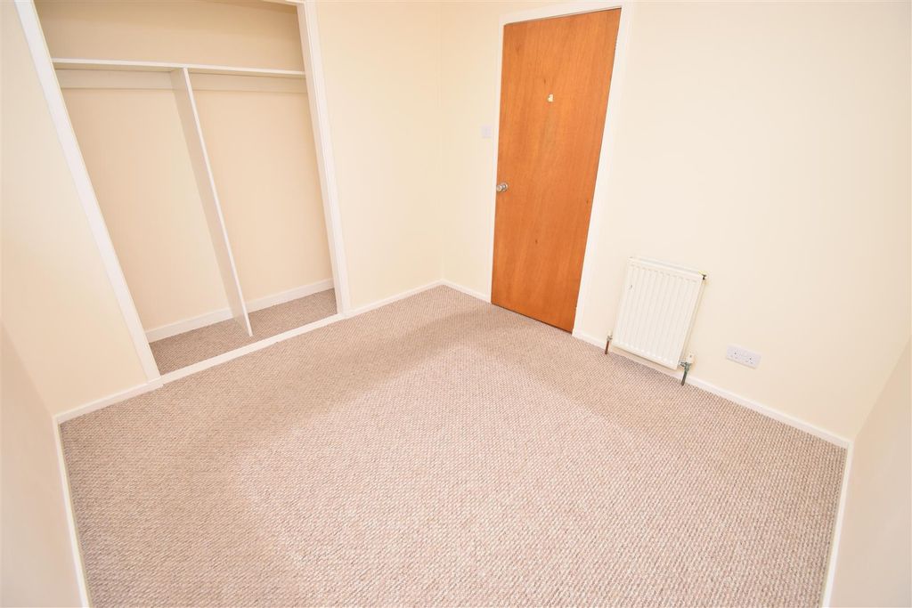 Property photo 3 of 17 Bedroom Two (2).Jpg