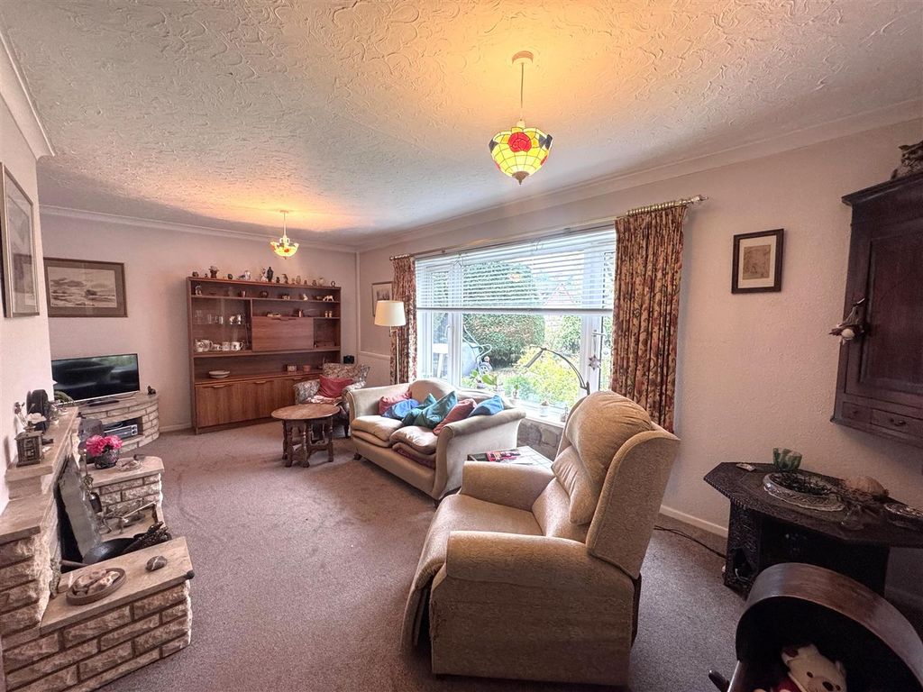 Property photo 2 of 22