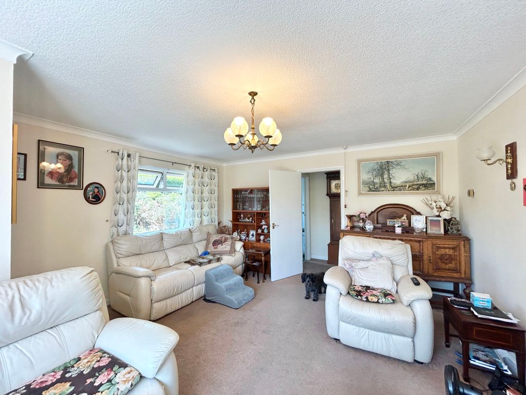 Property photo 3 of 21