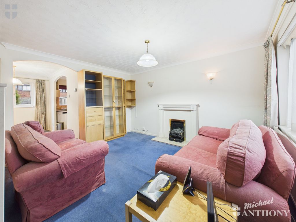 Property photo 3 of 12 Cam03852G0-Pr0547-Still002