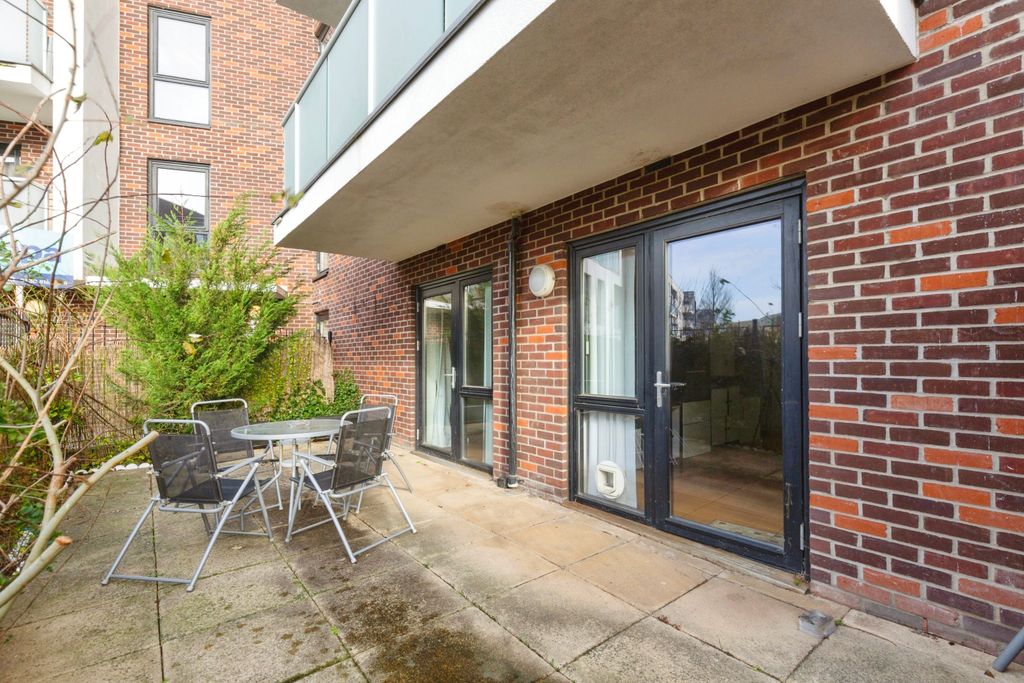 Property photo 2 of 20 842A1423