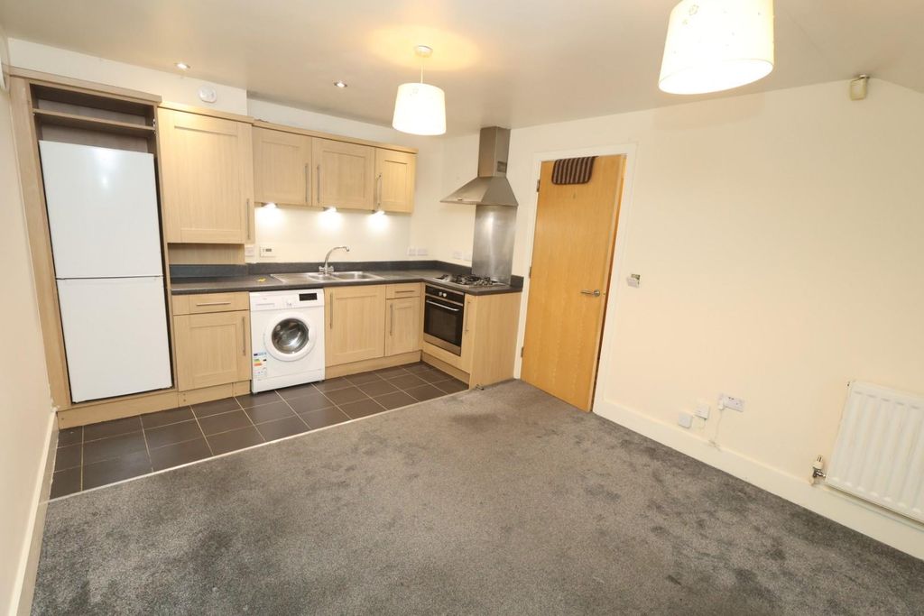 Property photo 3 of 10 13.Jpg