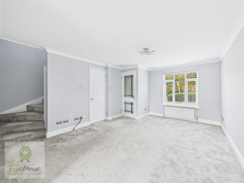 Property photo 3 of 24 Living Room