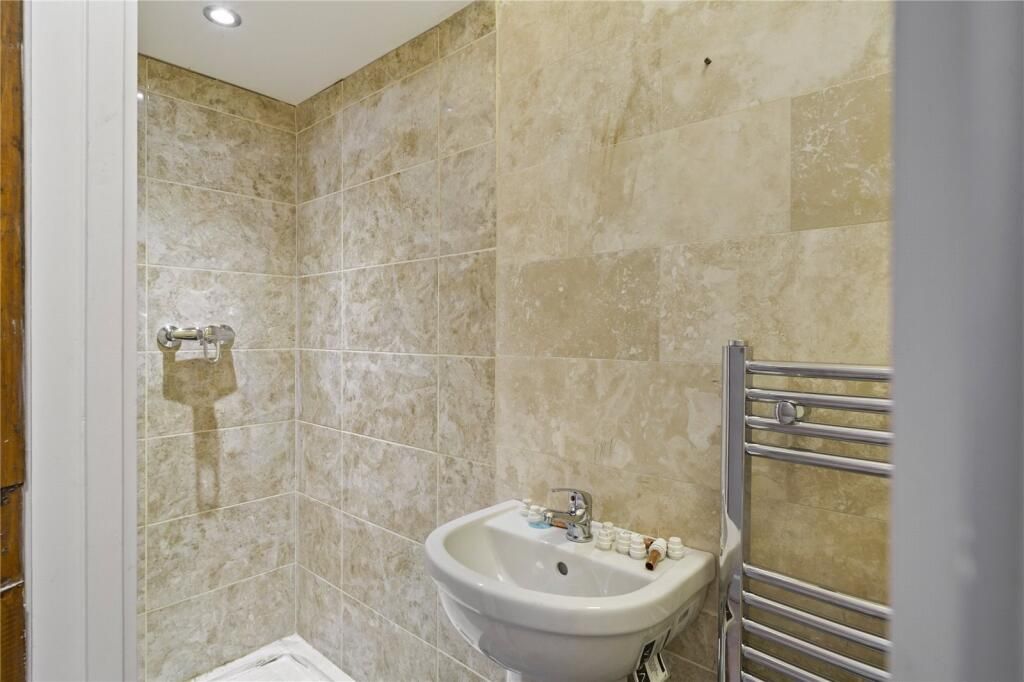 Property photo 2 of 7 Photo 2