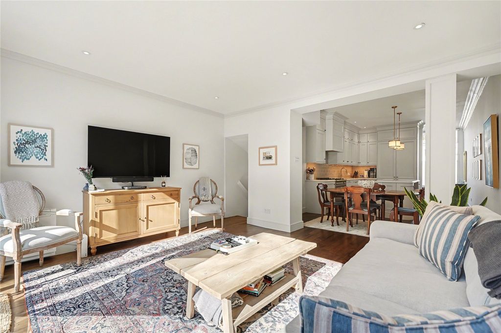 Property photo 3 of 18 Picture No. 08