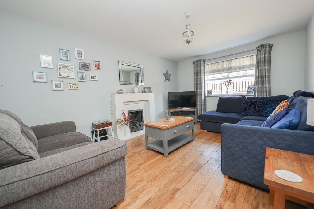 Property photo 3 of 22 5299073