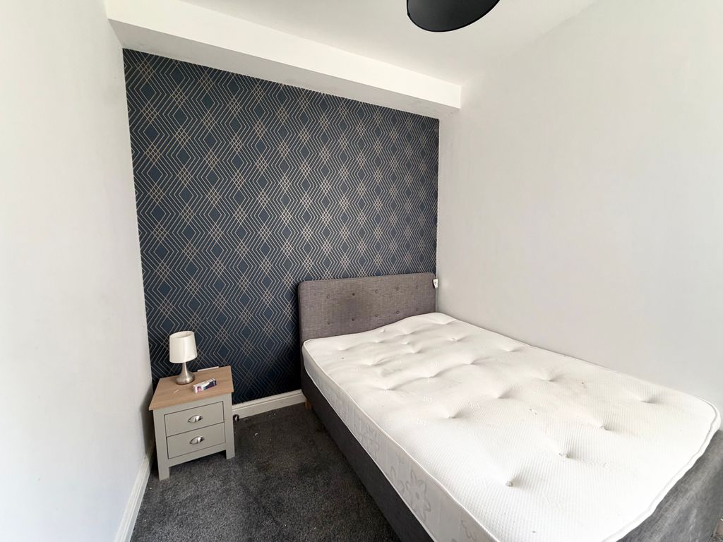 Property photo 1 of 3