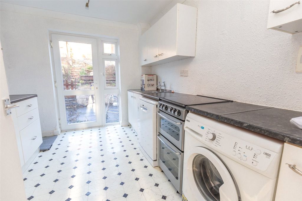 Property photo 2 of 13 Picture No. 22