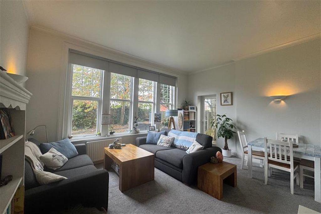 Property photo 1 of 17 (Main)