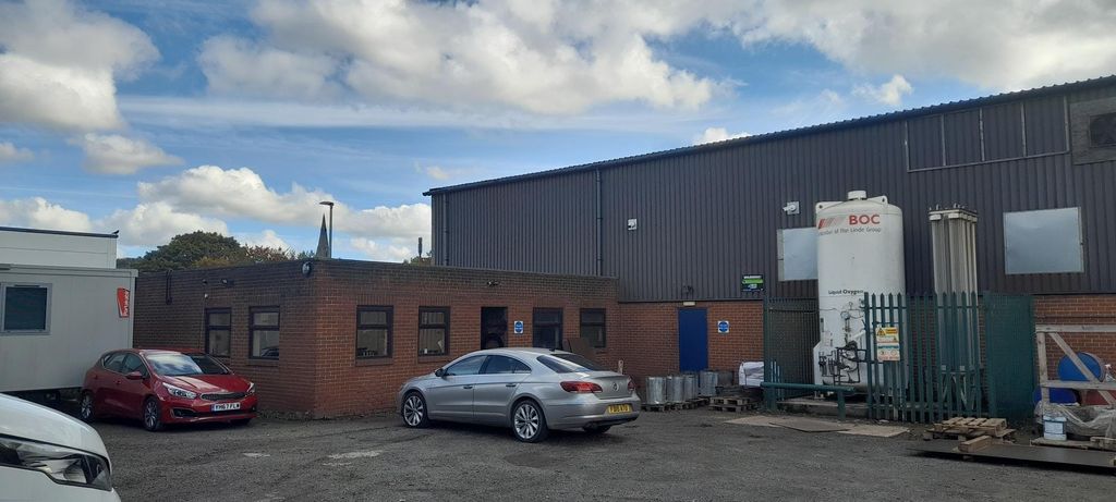 Property photo 1 of 4 1000027071.Jpg